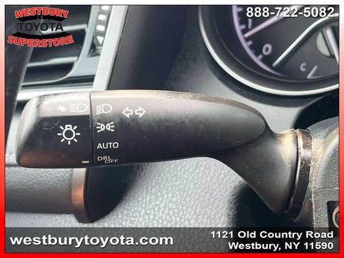 Used 2023 Toyota Camry SE AWD/4WD image 26