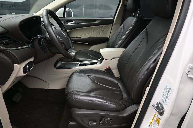 Used 2019 Lincoln MKC Reserve w/ MKC Technology Package AWD/4WD image 12