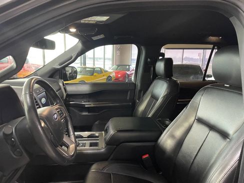 Used 2020 Ford Expedition XLT w/ Equipment Group 202A image 16