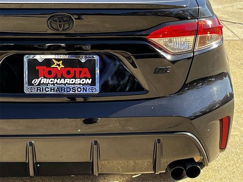 Used 2024 Toyota Corolla SE image 6