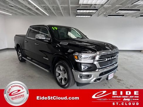 Used 2019 RAM 1500 Laramie AWD/4WD image 1