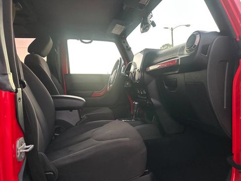 Used 2015 Jeep Wrangler Sport image 36