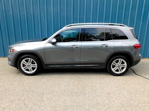 Used 2020 Mercedes-Benz GLB 250 4MATIC image 2