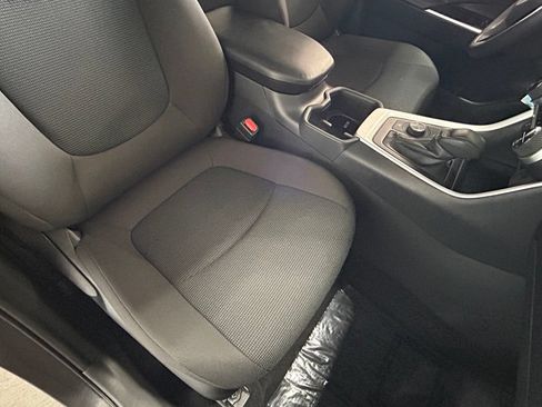 Used 2025 Toyota RAV4 LE AWD/4WD image 46
