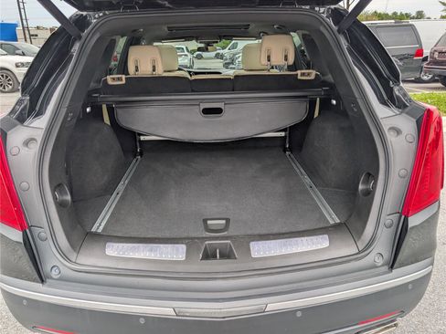 Used 2018 Cadillac XT5 Premium Luxury FWD image 12