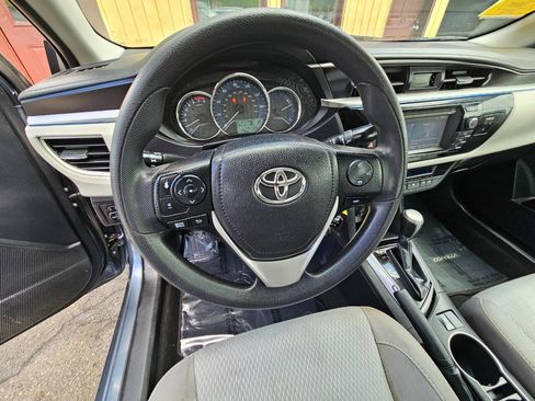 Used 2016 Toyota Corolla LE FWD image 15