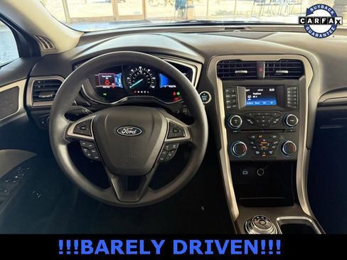 Used 2018 Ford Fusion S image 17