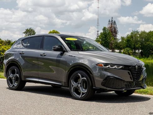 New 2026 Alfa Romeo Tonale w/ Active Assist Package AWD/4WD image 1