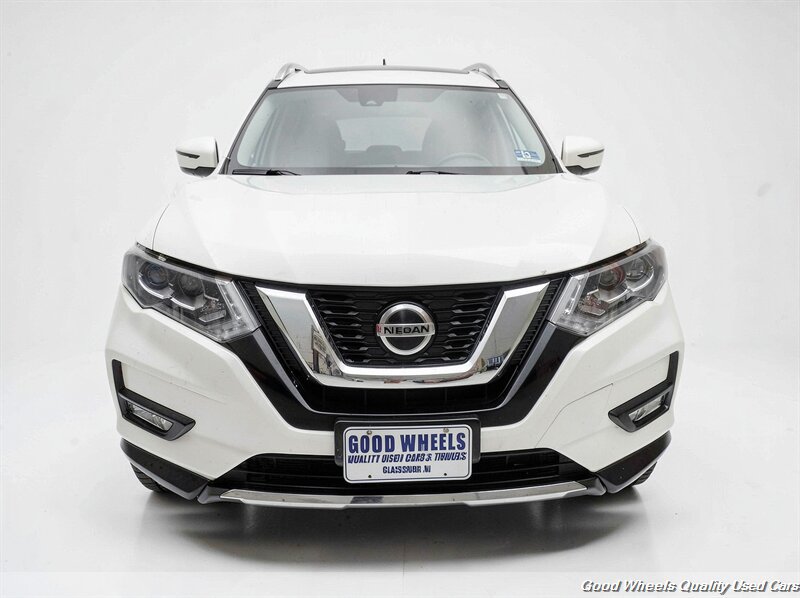 Used 2018 Nissan Rogue SL w/ Premium Package AWD/4WD image 2