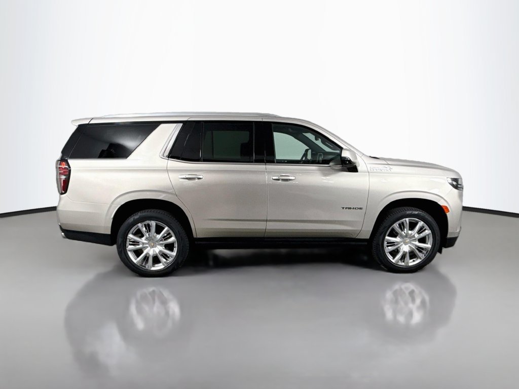Used 2024 Chevrolet Tahoe High Country AWD/4WD image 4