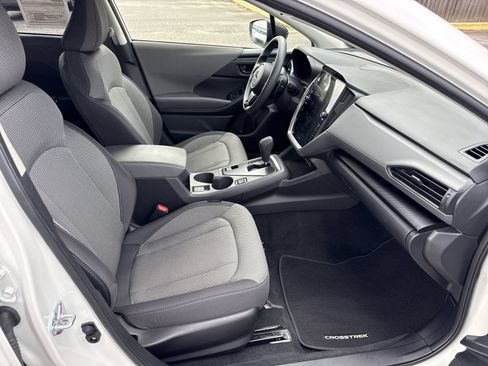 Used 2024 Subaru Crosstrek 2.0i Premium AWD/4WD image 29
