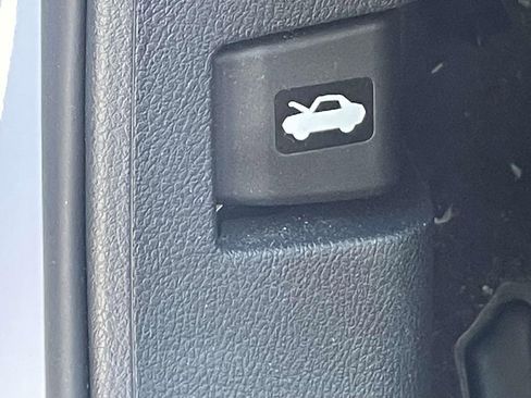 Used 2023 Nissan Altima 2.0 SR image 18