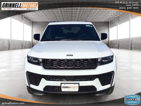 New 2026 Jeep Grand Cherokee Altitude AWD/4WD image 2