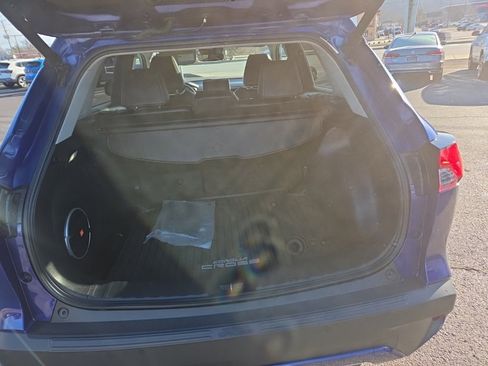 Used 2023 Toyota Corolla Cross XLE image 18