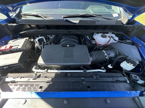 Used 2025 Chevrolet Silverado 1500 RST AWD/4WD image 25