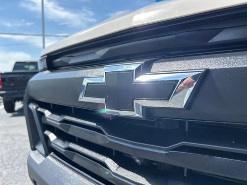 Used 2026 Chevrolet Colorado Trail Boss AWD/4WD image 11