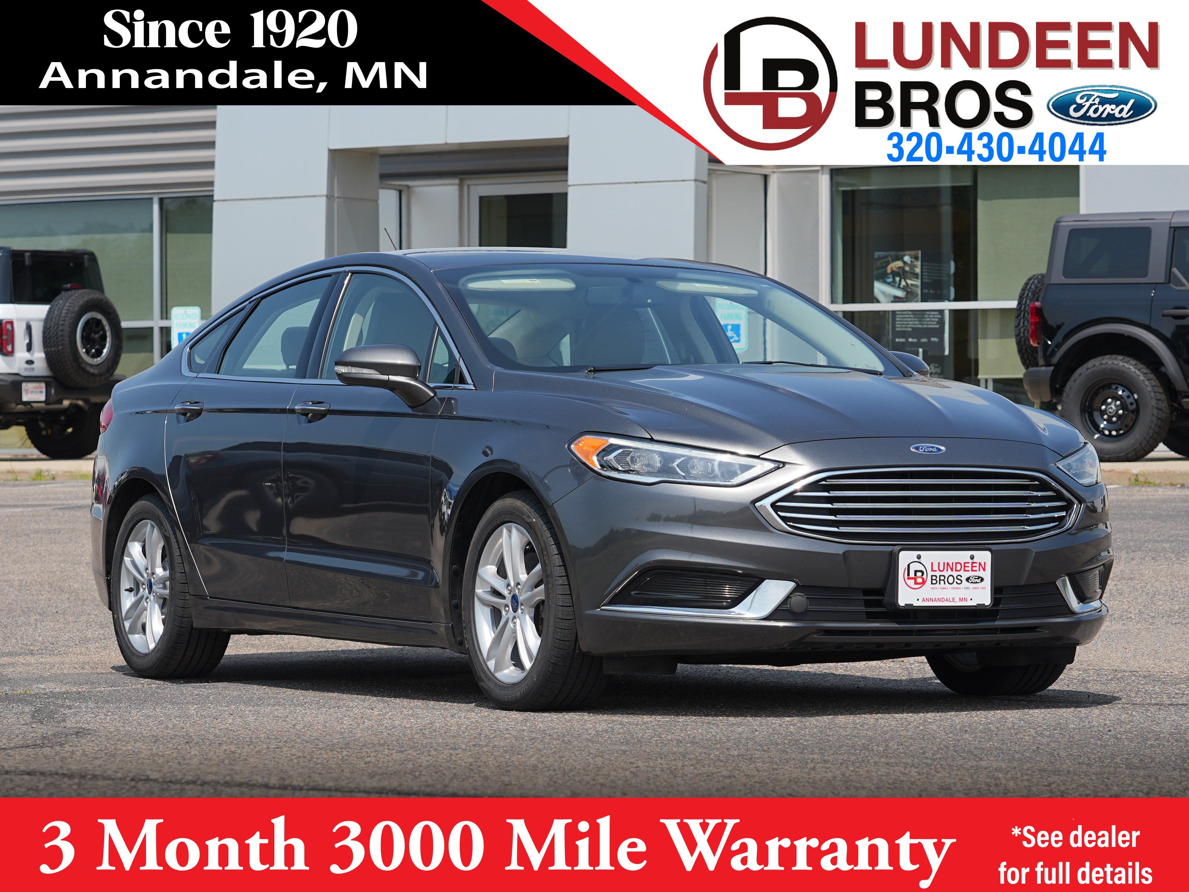 Used 2018 Ford Fusion SE w/ Fusion SE Technology Package FWD image 1
