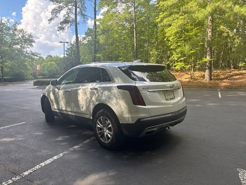 Used 2021 Cadillac XT5 Premium Luxury w/ LPO, Floor Liner Package FWD image 6