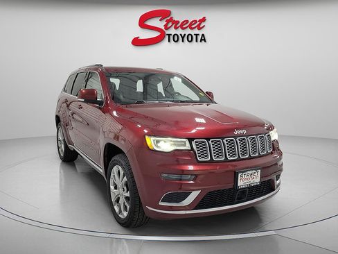 Used 2021 Jeep Grand Cherokee Summit AWD/4WD image 5