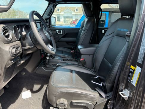 Used 2023 Jeep Wrangler Unlimited Rubicon 4xe w/ Cold Weather Group image 5