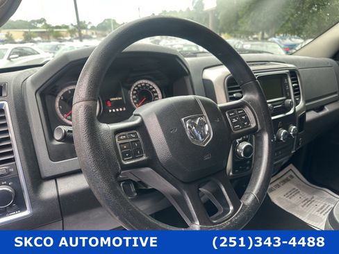 Used 2017 RAM 1500 Classic SLT image 19