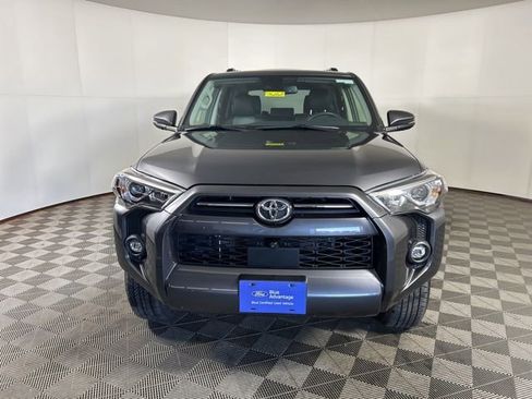 Used 2023 Toyota 4Runner SR5 Premium w/ SR5 Premium Package AWD/4WD image 2