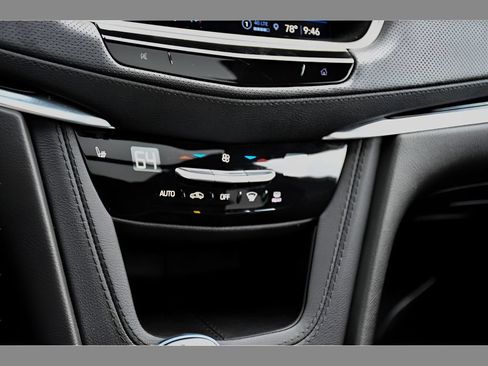 Used 2024 Cadillac XT6 Luxury w/ LPO, Floor Liner Package AWD/4WD image 38
