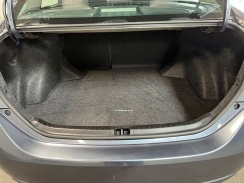 Used 2017 Toyota Corolla L w/ Carpet Mat Package (TMS) FWD image 16