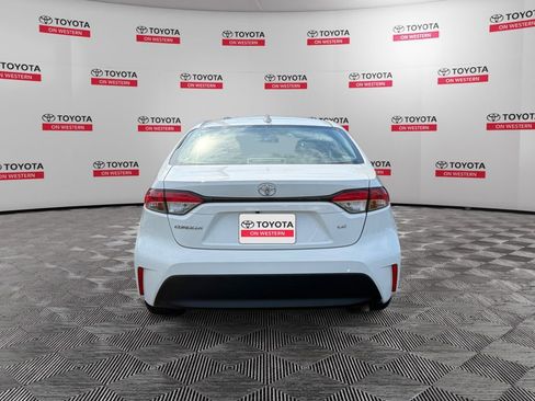 Used 2024 Toyota Corolla LE FWD image 6