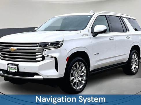 Used 2021 Chevrolet Tahoe High Country w/ Premium Package 2 AWD/4WD image 3
