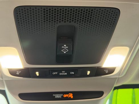 Used 2024 Honda HR-V EX-L image 27