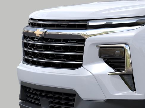 New 2026 Chevrolet Traverse LT w/ Driver Confidence Package AWD/4WD image 13