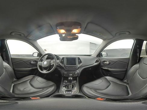 Used 2023 Jeep Cherokee Altitude Lux image 13