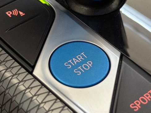 Certified 2023 BMW i4 eDrive40 w/ M Sport Package image 33