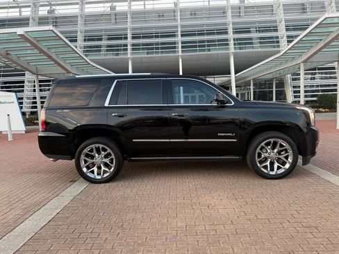 Used 2017 GMC Yukon Denali w/ Open Road Package RWD image 5