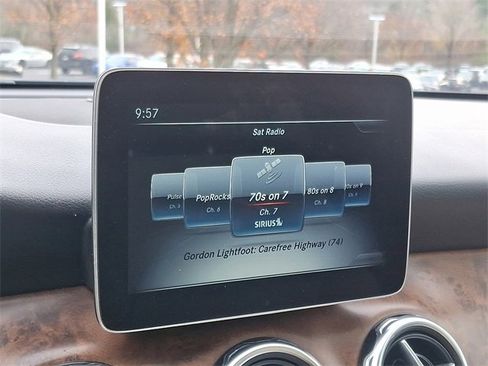 Used 2020 Mercedes-Benz GLA 250 4MATIC image 18