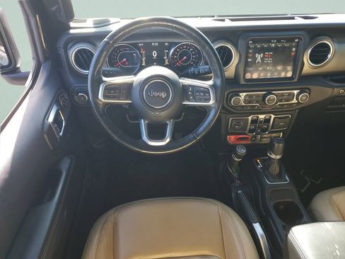Used 2019 Jeep Wrangler Unlimited Rubicon AWD/4WD image 12