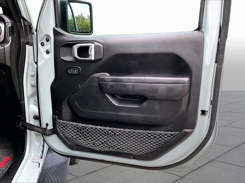 Used 2023 Jeep Wrangler Sport AWD/4WD image 23