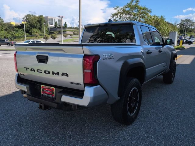 Certified 2025 Toyota Tacoma TRD Off-Road AWD/4WD image 4