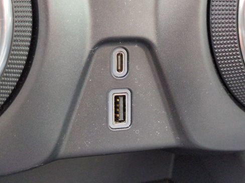 Certified 2020 Chevrolet Blazer LT w/ Sound & Technology Package image 22