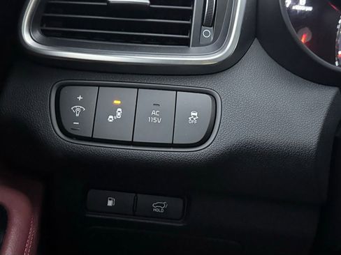 Used 2018 Kia Sorento SX image 32