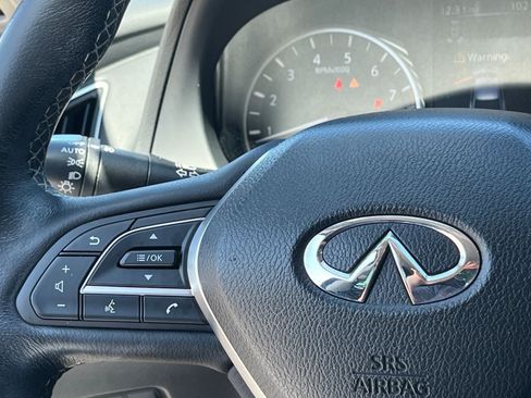 Used 2018 INFINITI Q50 Luxe w/ Sensory Package (Luxe) RWD image 19