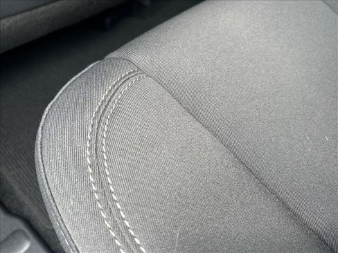 Certified 2025 Nissan Frontier SV RWD image 13