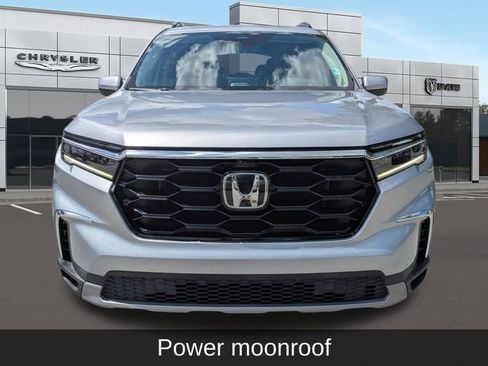 Used 2023 Honda Pilot Elite image 9
