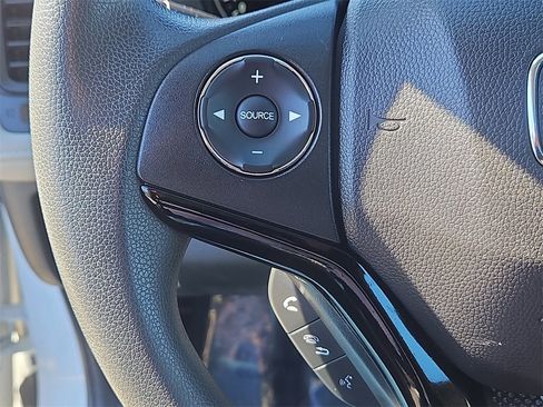 Used 2016 Honda HR-V LX image 18