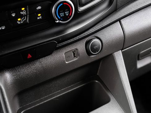 Used 2021 Ford Transit 350 XLT image 22