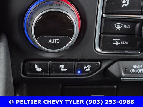Used 2023 Chevrolet Suburban Premier AWD/4WD image 28