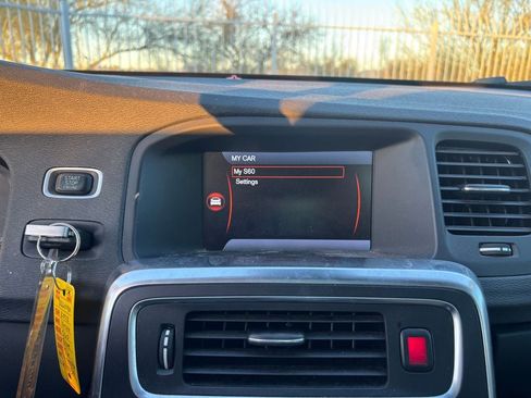 Used 2012 Volvo S60 T6 image 9