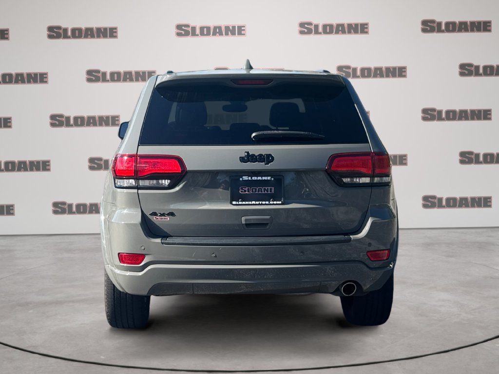 Used 2020 Jeep Grand Cherokee Altitude AWD/4WD image 4