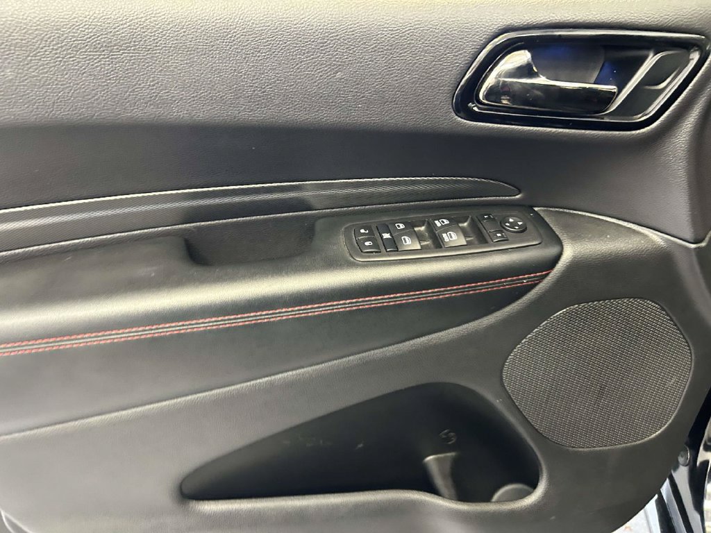 Used 2025 Dodge Durango GT AWD/4WD image 17